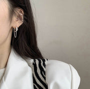 ピアス フープピアス リングピアス レディース 女性 アクセサリー チェーン 揺れる 垂れる サークル シンプル シルバカラー お洒落 おしゃれ かわいい 普段使い デイリー お出かけ 耳飾り ギフト プレゼント 婦人用