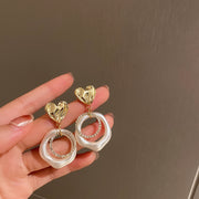 スタッドピアス アクセサリー レディース 女性用 ファッション小物 パール調 サークル リング 輪 ラインストーン 変形ハート 揺れる ゆらゆら 大ぶり おしゃれ かわいい 華やか プレゼント ギフト 誕生日 記念日