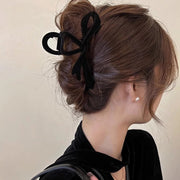 ヘアクリップ レディース ヘアアクセサリー バンスクリップ 髪留め 髪飾り りぼん リボン 大きめ まとめ髪 挟む おしゃれ かわいい シンプル 上品 高級感 パーティー イベント