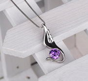 ペンダントトップ ペンダントヘッド ネックレスチャーム 首飾り レディース 女性 アクセサリー ファッション小物 ラインストーン 羽根 ストーン おしゃれ きれいめ 上品 キラキラ かわいい シンプル お出かけ ギフト プレゼント 誕生日 記念日 パーティ 銀色 紫