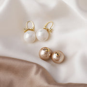ピアス 2点セット 付け替え スペア レディース アクセサリー 耳飾り 球体 ボール 円形 シンプル おしゃれ ギフト 記念日 誕生日 贈り物 プレゼント 女性 外出 お出掛け ファッション小物