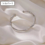 バングル ブレスレット レディース アクセサリー 女性用 メタル シルバーカラー ゴールドカラー C型 ツイスト ひねり シンプル カジュアル おしゃれ プレゼント 普段使い ギフト 贈り物