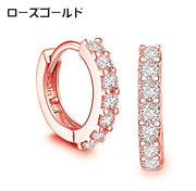 ピアス フープピアス リングピアス レディース 女性 アクセサリー 小ぶり ラインストーン キラキラ 可愛い ゴールドカラー シルバーカラー 耳飾り ファッション小物 プレゼント ギフト