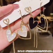 フックピアス スタッドピアス レディース 女性 アクセサリー ファッション雑貨 ハート アシンメトリーデザイン ブラック ホワイト ゴールドカラー かわいい キュート ガーリー フェミニン プレゼント ギフト