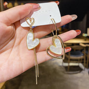 フックピアス スタッドピアス レディース 女性 アクセサリー ファッション雑貨 ハート アシンメトリーデザイン ブラック ホワイト ゴールドカラー かわいい キュート ガーリー フェミニン プレゼント ギフト
