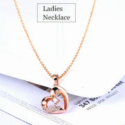 ネックレス ペンダント レディース アクセサリー 首飾り ラインストーン ハート型 可愛い おしゃれ 上品 女性用 婦人用 ファッション小物 記念日 誕生日 プレゼント 贈り物 ギフト
