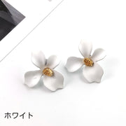 ピアス スタッドピアス キャッチピアス 両耳用 レディース 女性用 アクセサリー 花 フラワー かわいい おしゃれ