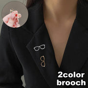 ブローチ ピン レディース 女性 胸飾り アクセサリー メガネ型 眼鏡型 シルバーカラー ゴールドカラー 胸元 おしゃれ かわいい 可愛い プレゼント ギフト