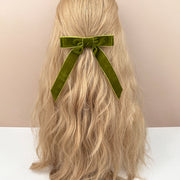 ヘアクリップ リボン ヘアアクセサリー レディース 女性 髪飾り 髪留め ベロア 無地 単色 シンプル かわいい おしゃれ 上品