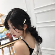ヘアクリップ ヘアアクセサリー クチバシクリップ 3本セット レディース 女性 髪飾り 髪留め フェイクパール フラワー 花 まとめ髪 ヘアアレンジ ファッション小物 シンプル おしゃれ 上品 かわいい 華奢 ナチュラル お出かけ ギフト プレゼント 白