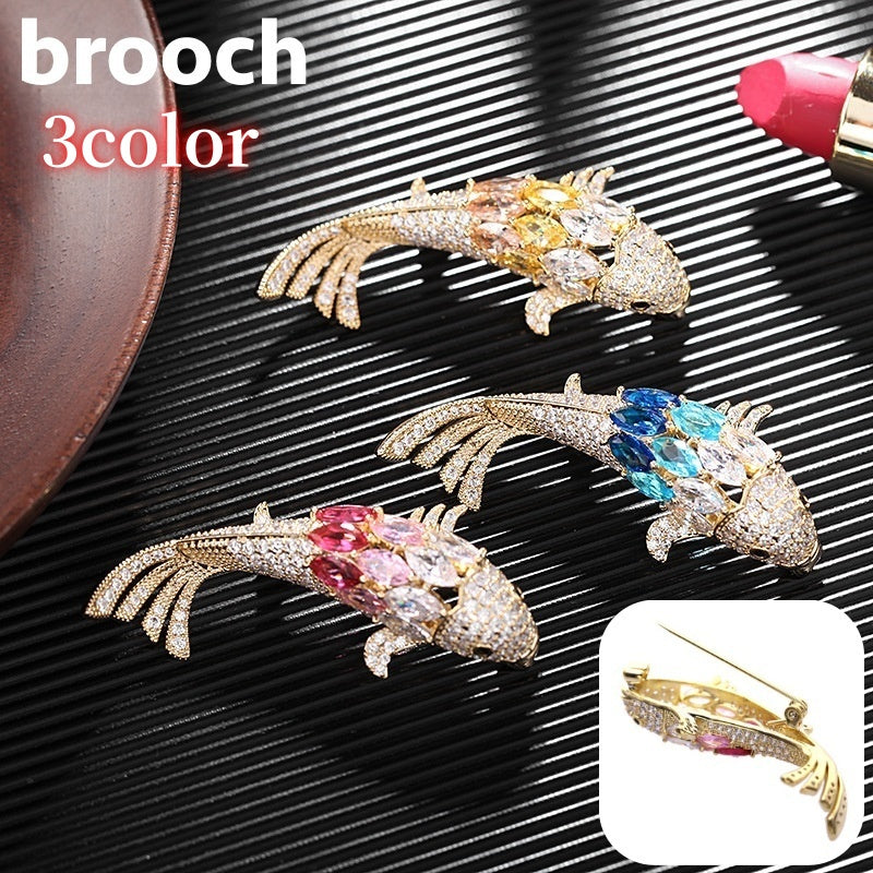 ブローチ ピンブローチ レディース 女性 アクセサリー 金魚 ラインストーン キラキラ 華やか 上品 おしゃれ 大人可愛い お出かけ セレモニー フォーマル ギフト プレゼント 婦人用 ファッション小物