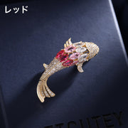 ブローチ ピンブローチ レディース 女性 アクセサリー 金魚 ラインストーン キラキラ 華やか 上品 おしゃれ 大人可愛い お出かけ セレモニー フォーマル ギフト プレゼント 婦人用 ファッション小物