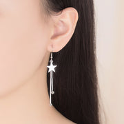 ピアス レディース 女性用 アクセサリー フックピアス 揺れる ゆらゆら ロング 星 スター シルバーカラー おしゃれ かわいい プレゼント ギフト 耳飾り