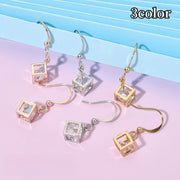 フックピアス レディース 女性用 アクセサリー キューブ型 スクエア ラインストーン かわいい 揺れる おしゃれ キュービック