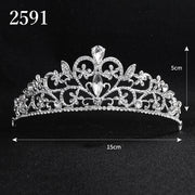 ティアラ レディース 女性 ヘアアクセサリー ラインストーン 花嫁 ウェディング 結婚式 ブライダル 披露宴 フェイクパール 華やか キラキラ