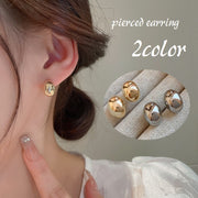 スタッドピアス ピアス レディース 女性 アクセサリー 耳飾り 楕円形 丸 シンプル かわいい おしゃれ 上品 ベーシック 定番 きれいめ プレゼント ギフト 贈り物 お出かけ 通勤 パーティ フォーマル 金色 銀色