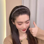 カチューシャ コーム付き レディース 女性 婦人 ヘアアクセサリー 髪留め 髪飾り まとめ髪 ヘアアレンジ 前髪 ウェーブ ラインストーン ベロア かわいい おしゃれ キラキラ 豪華 大人女子 お出かけ プレゼント ギフト