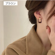 スタッドピアス レディース アクセサリー 女性用 スクエア 四角 長方形 くり抜き おしゃれ かわいい 大人上品 きれいめ フェミニン エレガント スタイリッシュ お出かけ デート カジュアル デイリー 婦人用