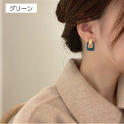 スタッドピアス レディース アクセサリー 女性用 スクエア 四角 長方形 くり抜き おしゃれ かわいい 大人上品 きれいめ フェミニン エレガント スタイリッシュ お出かけ デート カジュアル デイリー 婦人用