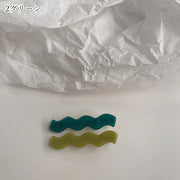 ヘアクリップ 髪留め 2個セット レディース 女性 ヘアアクセサリー ファッション雑貨 波型 ウェーブ くちばしクリップ ワニクリップ ホワイト ブラック シンプル カジュアル かわいい キュート おしゃれ