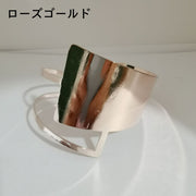 バングル レディース 女性 アクセサリー ブレスレット 太め ワイド 幅広 シンプル カジュアル お洒落 華やか 存在感 大人可愛い ギフト プレゼント ファッション小物