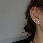 ピアス 両耳用 スタッドピアス アクセサリー レディース 女性 ラインストーン 華奢 シンプル かわいい おしゃれ ギフト プレゼント 贈り物