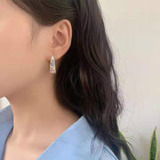ピアス アクセサリー レディース 女性 女の子 ジュエリー ラインストーン 耳飾り ギフト プレゼント かわいい 上品 おしゃれ お出かけ