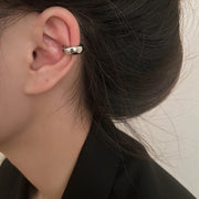 イヤーカフ スタッドピアス 1ペア 1対 イヤリング イヤークリップ レディース 女性 アクセサリー 耳飾り リング シンプル ゴールドカラー シルバーカラー お洒落 大人可愛い お出かけ 普段使い デイリー プレゼント ギフト ファッション小物