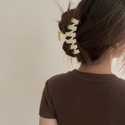 バンスクリップ ヘアクリップ 髪留め レディース 女性 ヘアアクセサリー ファッション雑貨 幅広 横長 無地 ブラック ブラウン グレー シンプル フェミニン ガーリー 可愛い キュート おしゃれ シック