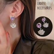 ピアス スタッドピアス 両耳用 レディース 女性 アクセサリー 耳飾り ハート ラインストーン フラワー 花 シンプル かわいい 揺れる ゆらゆら キュート ガーリー 定番 おしゃれ プレゼント ギフト 記念日 お出かけ 銀色