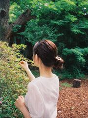ヘアゴム レディース 大人 木製 ウッド 上品 シンプル サークル スクエア ヘアアクセサリー リングゴム 髪飾り ヘアアレンジ 髪留め まとめ髪 髪ゴム 幾何学 図形 モチーフ ハンドメイド風 手作り風 カジュアル デイリー 普段使い 女性 ガールズ 婦人 彼女 妻 嫁 友達 贈り物 ギフト 母の日 ホワイトデー