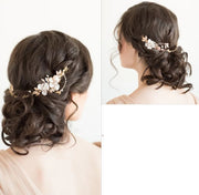 ヘッドコサージュ ヘアアクセサリー ブライダル 髪飾り レディース 女性 ヘッドドレス コーム ヘアピン フェイクパール ラインストーン お花 フラワーモチーフ 上品 華やか 高見え 存在感 エレガント 大人可愛い キュート フォーマル 結婚式 お呼ばれ パーティー