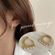 フープピアス レディース サークル リングタイプ 女性用 アクセサリー ゴールドカラー フェイクパール 華やか 高見え 高級感 耳飾り キャッチ不要 おしゃれ かわいい 大人可愛い キュート プレゼント 婦人 パーティー 2次会 結婚式 エレガント 上品 カジュアル 普段使い 誕生日 プレゼント ギフト 贈り物 記念日 お出かけ 婦人用 ファッション小物 オフィス OL 会社