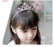 カチューシャ ヘアアクセサリー ティアラ キッズ 子供用 女の子 王冠 クラウン ラインストーン キラキラ シルバーカラー 髪飾り お姫様 プリンセス 七五三 発表会 披露宴 結婚式 ドレス お呼ばれ