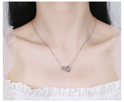 ネックレス ダブルリング アクセサリー レディース 女性用 ラインストーン シルバーカラー ローズゴールド 円形 かわいい おしゃれ ギフト 記念日 誕生日 プレゼント 贈り物 デート 女子会 パーティー お呼ばれ ファッション小物 婦人用 女の子 銀色