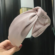 カチューシャ 幅広 レディース 女性用 ヘアアクセサリー ワイド ねじり 結び目 髪飾り 太め ヘアアレンジ ボリューム シンプル カジュアル おしゃれ かわいい 普段使い デイリー お出かけ ファッション小物