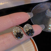 ピアス スタッドピアス アクセサリー レディース 宝石風 キラキラ かわいい おしゃれ ギフト 記念日 誕生日 プレゼント 贈り物 ファッション小物 女性用