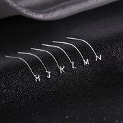 アメリカンピアス 片耳用 1個売り レディース アクセサリー 耳飾り アルファベット ロングピアス 揺れる シルバーカラー シンプル 服飾小物 女性用 婦人用 おしゃれ 記念日 誕生日 贈り物 プレゼント ギフト 外出 お出掛け 普段使い デイリー