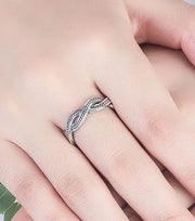指輪 リング オープンリング レディース アクセサリー ファッションリング クロス プレゼント 誕生日 普段使い Cリング シルバーカラー おしゃれ 女性 彼女 妻 嫁 大人女子 婦人 ガールズ ギフト 贈り物 記念日 母の日