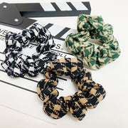 シュシュ ヘアゴム 髪ゴム ヘアアクセサリー レディース 女性 チェック柄 ヒョウ柄 カジュアル 髪留め まとめ髪 ヘアアレンジ ポニーテール お洒落 可愛い お出かけ 普段使い デイリー ファッション小物 婦人