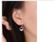 ピアス レディース アクセサリー フックピアス 女性用 揺れる ビジュー ラウンド 丸 リング 小ぶり シンプル 上品 ギフト プレゼント