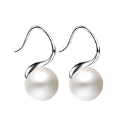 ピアス フェイクパール シンプル パール1個 フックピアス アクセサリー ジュエリー レディース おしゃれ 上品 パーティー フォーマル 冠婚葬祭 シルバー エレガント ラグジュアリー 結婚式 ファッション小物 女性 小さめ 8ミリ 8mm 入園 入学 セレモニー スーツ ドレス