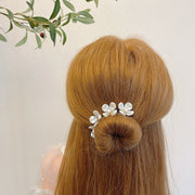 シニヨンワイヤー お団子メーカー ヘアワイヤー おだんご シニヨンメーカー ヘアアクセサリー レディース 髪飾り ヘアアレンジ くるくる 巻き付ける 巻くだけ パール調 フラワー 小花 簡単 便利 アップスタイル お出かけ まとめ髪 大人可愛い おしゃれ かわいい きれいめ 上品 フェミニン 女性用