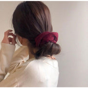 シュシュ ヘアゴム ヘアアクセサリー レディース 女性用 ニット 髪留め 髪飾り まとめ髪 デイリー カラバリ豊富 可愛い ナチュラル おしゃれ シンプル 婦人用 ヘアアレンジ ファッション小物