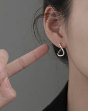ピアス レディース 女性 アクセサリー フープピアス リングピピアス シルバーカラー シンプル かわいい おしゃれ お出かけ オフィス きれいめ デート  ギフト プレゼント 贈り物 誕生日 記念日