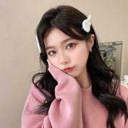 ヘアクリップ 1ペア 2個入り レディース ヘアアクセサリー くちばしクリップ 天使の羽 天使 エンジェル 羽 はね かわいい おしゃれ 個性的 ユニーク 大人女子 女子 女性