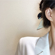 ピアス 3点セット 3ペア レディース 女性用 アクセサリー 耳飾り ストーン スクエア 四角 トライアングル 三角 ラウンド 丸型 ゴールドカラー 可愛い オシャレ 上品 プレゼント ギフト