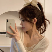 ヘアクリップ バナナクリップ リボン付き 挟むだけ ヘアアレンジ レディース 女性 まとめ髪 髪留め 髪飾り フェミニン 大人っぽい かわいい キュート 大人可愛い 大きめ ボリューミー シンプル 婦人用