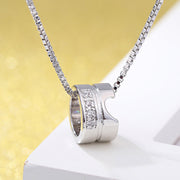 ペンダントトップ ペンダントヘッド ネックレスチャーム ペアネックレス お揃い レディース メンズ 女性 男性 アクセサリー リング ラインストーン 輪っか ファッション小物 おしゃれ シンプル きらきら カップル 夫婦 ドッキング ハート ギフト プレゼント 記念日 お祝い 銀色