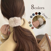 ヘアアクセサリー ブレスレット 2WAY レディース 大人 ふわふわ もこもこ フェイクファー 髪飾り 髪留め 腕輪 バングル ヘアアレンジ ファッション雑貨 パッチンバンド リストバンド ワンタッチ ボリューム感 ホワイト グレー ピンク ブルー シンプル カジュアル 上品 おしゃれ かわいい 可愛い 女性 ガールズ 婦人 彼女 妻 嫁 贈り物 ギフト 母の日 ホワイトデー